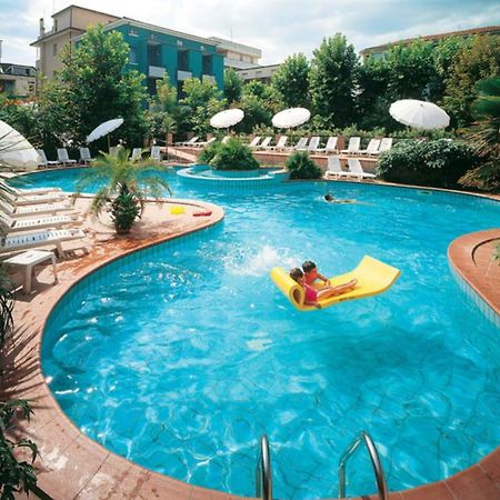 Hotel San Giorgio Savoia Bellaria-Igea Marina Esterno foto