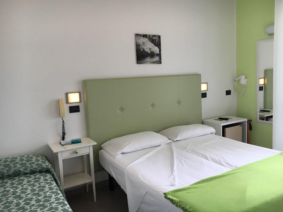 Hotel San Giorgio Savoia Bellaria-Igea Marina Esterno foto