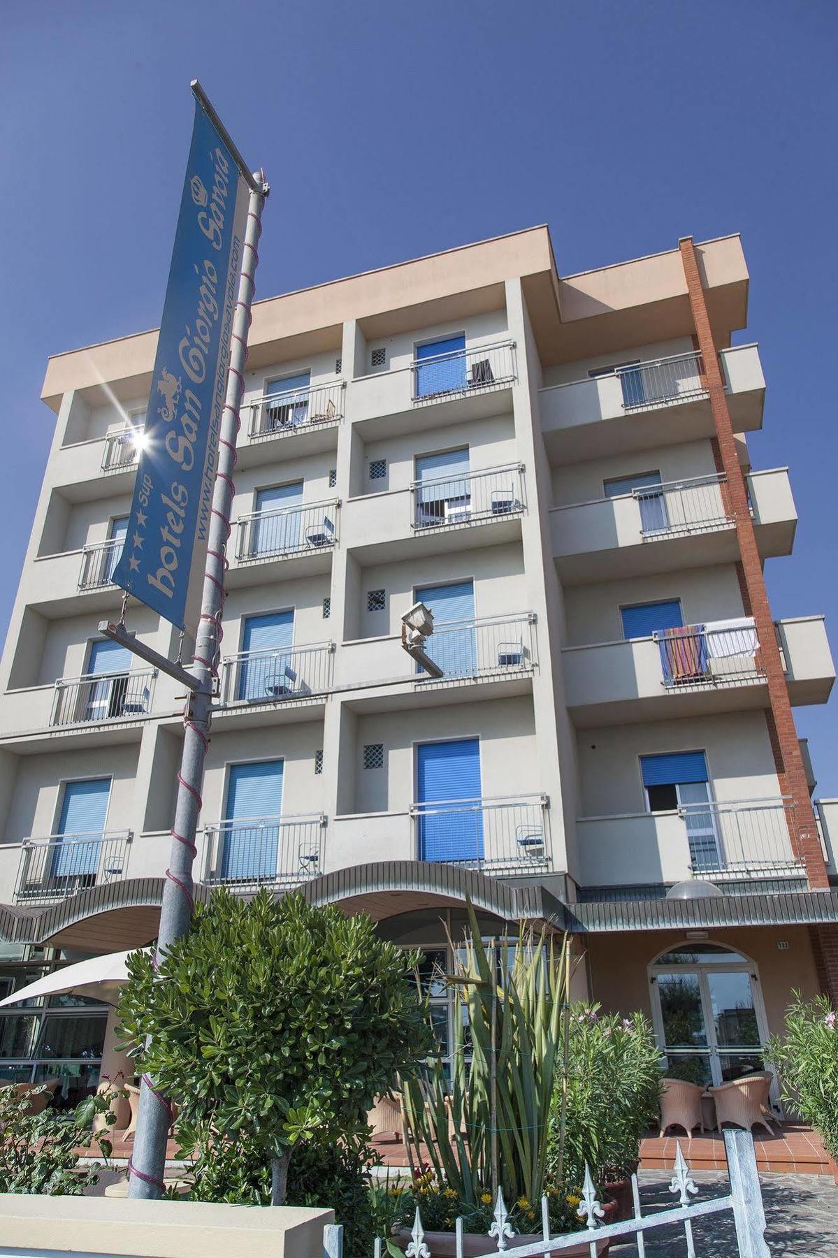Hotel San Giorgio Savoia Bellaria-Igea Marina Esterno foto