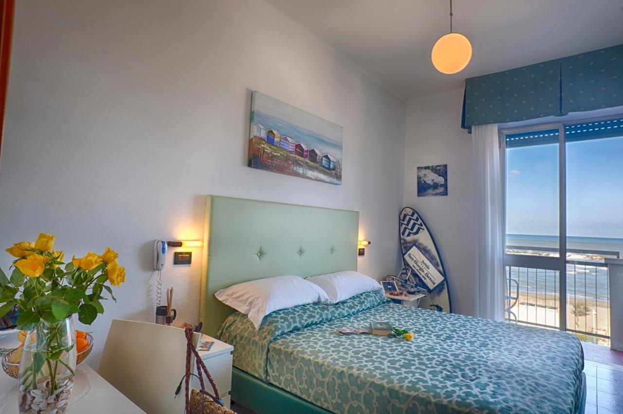 Hotel San Giorgio Savoia Bellaria-Igea Marina Esterno foto